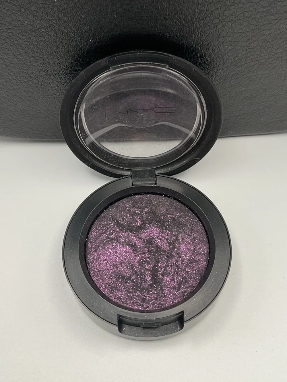 MAC Cosmetics Mineralize Eyeshadow in Young Punk - BNWOB & Limited Edition